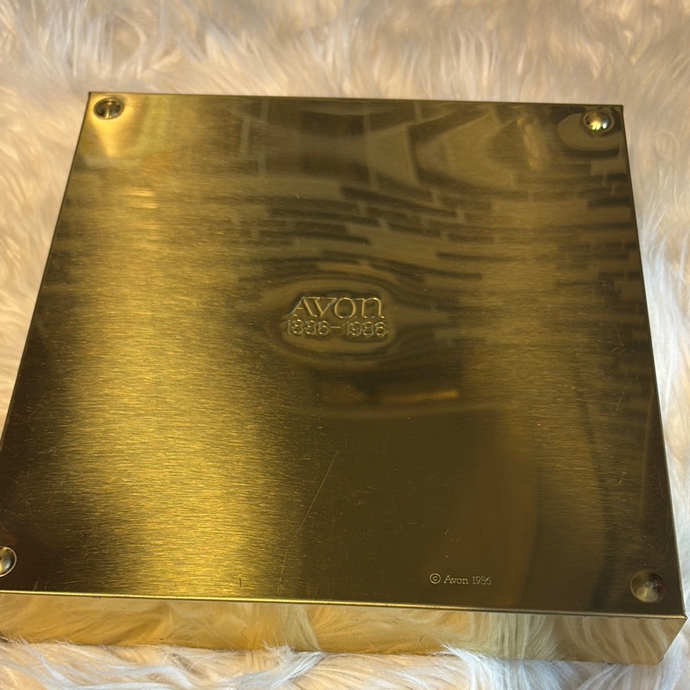 Avon Gold Accent Decor Piece - Picture 6 of 14